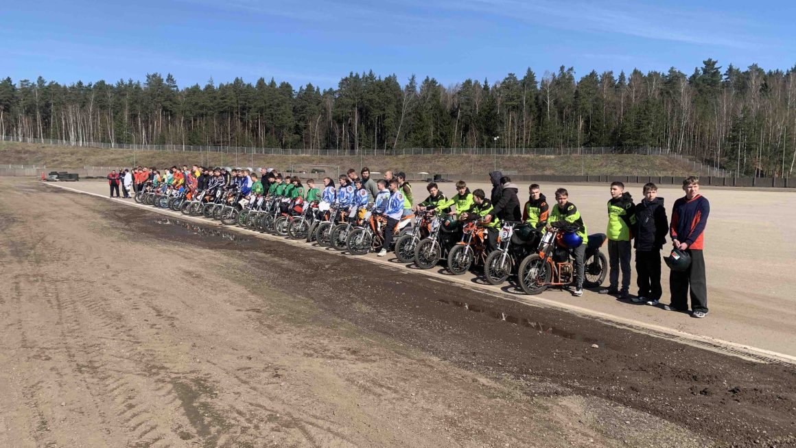 Весенний рев моторов