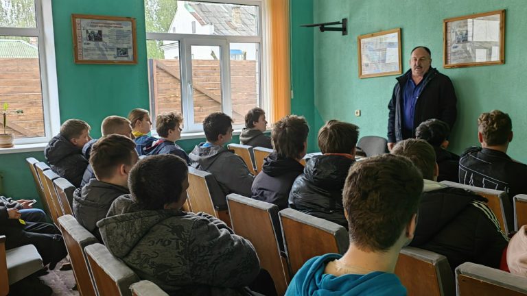 Служить Родине!