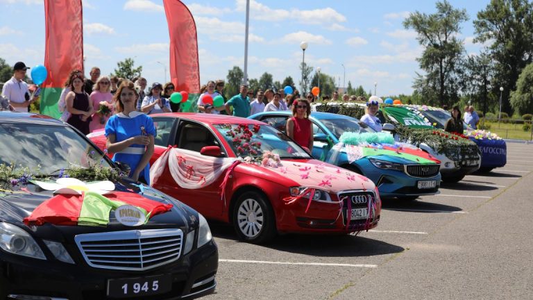 Красота рулит. В Бобруйске выбрали автоледи-2025