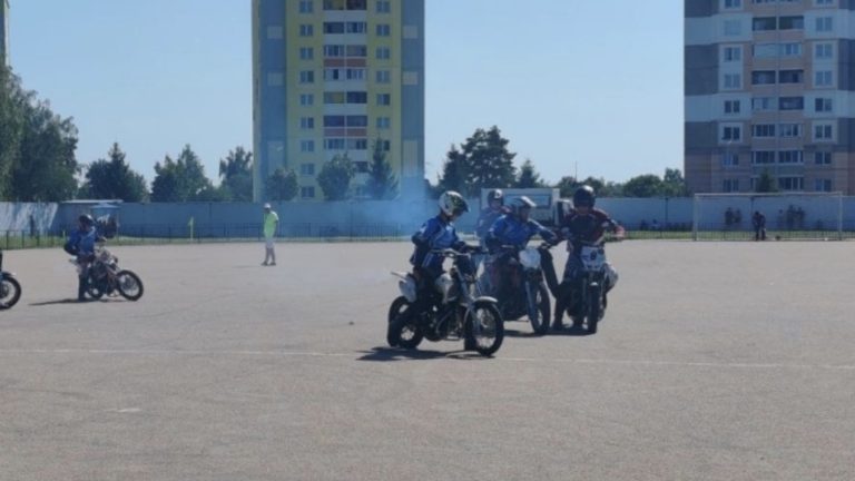 «Бабры» из Бобруйска закрепились в первой пятёрке на чемпионате Республики Беларусь по мотоболу!